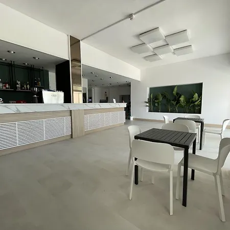 Sud Fronte Mare By Ria Hotel