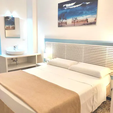 Hotel Sud Fronte Mare By Ria 3*