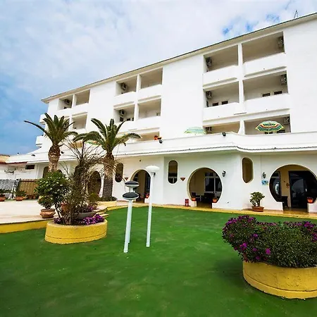 Hotel Sud Fronte Mare By Ria 3*