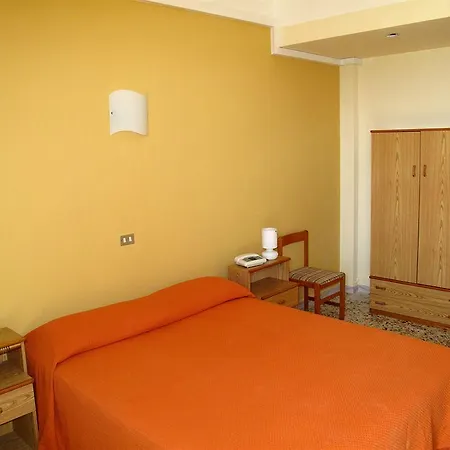 Sud Fronte Mare By Ria Hotel Marina Di Pulsano
